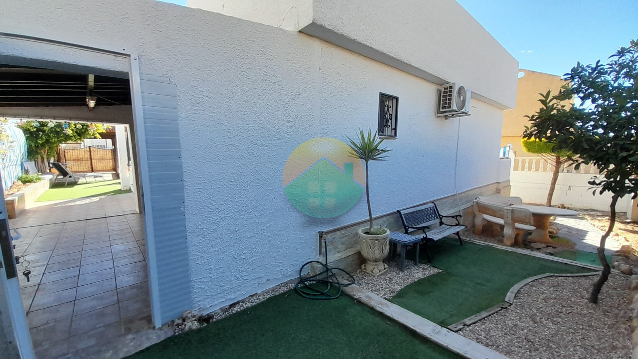 2 Bedroom Detached For Sale