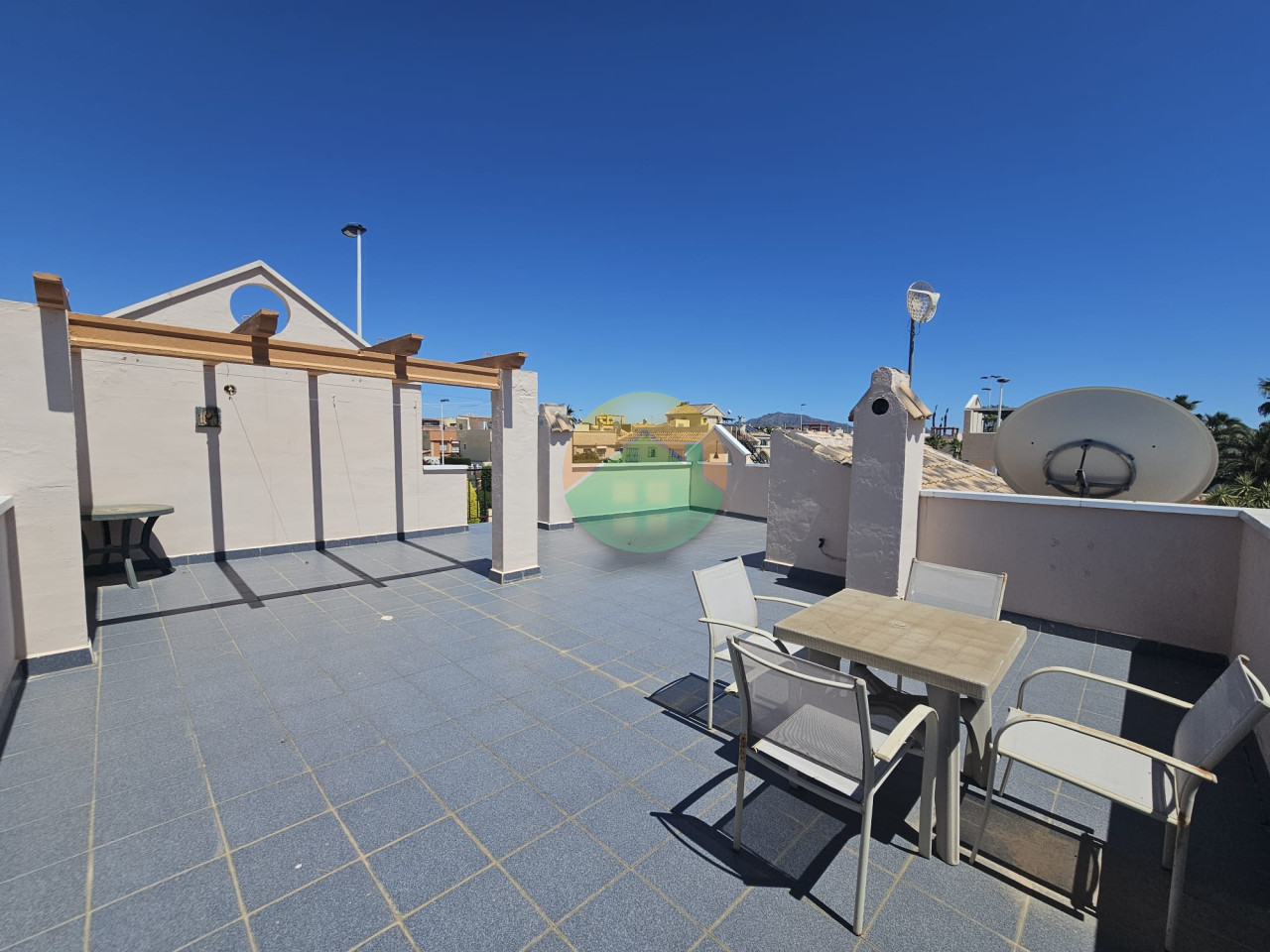 2 Bedroom Detached For sale