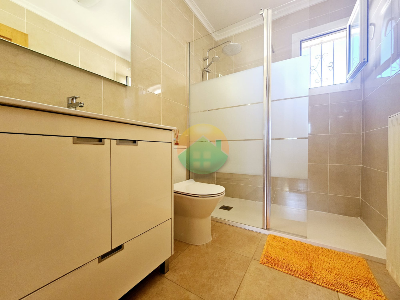 2 Bedroom Detached For sale