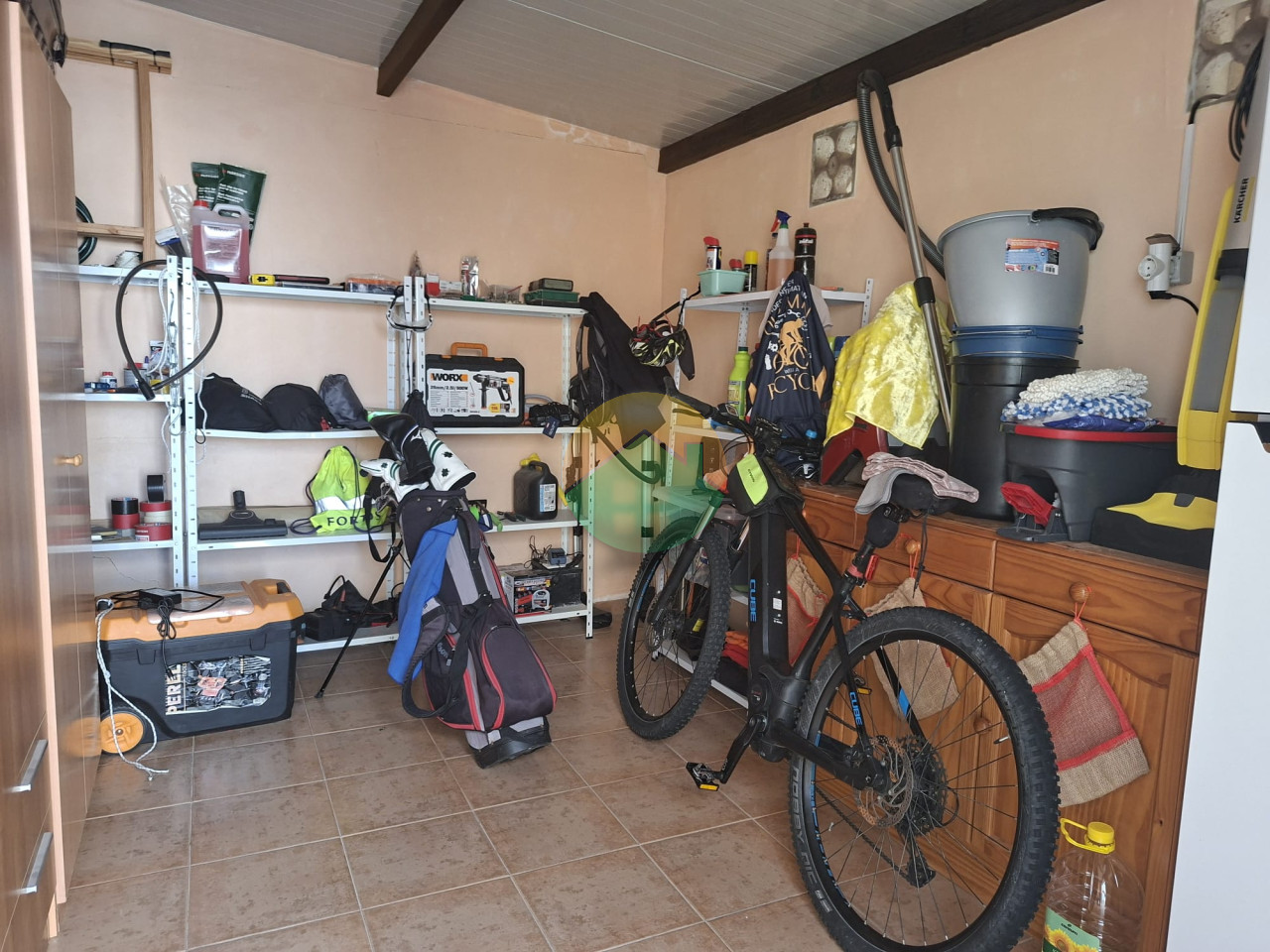 2 Bedroom Detached For sale