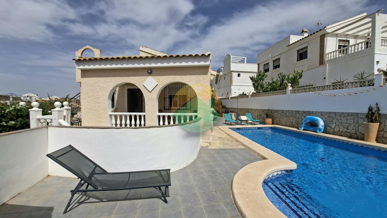 2 Bedroom Detached For sale