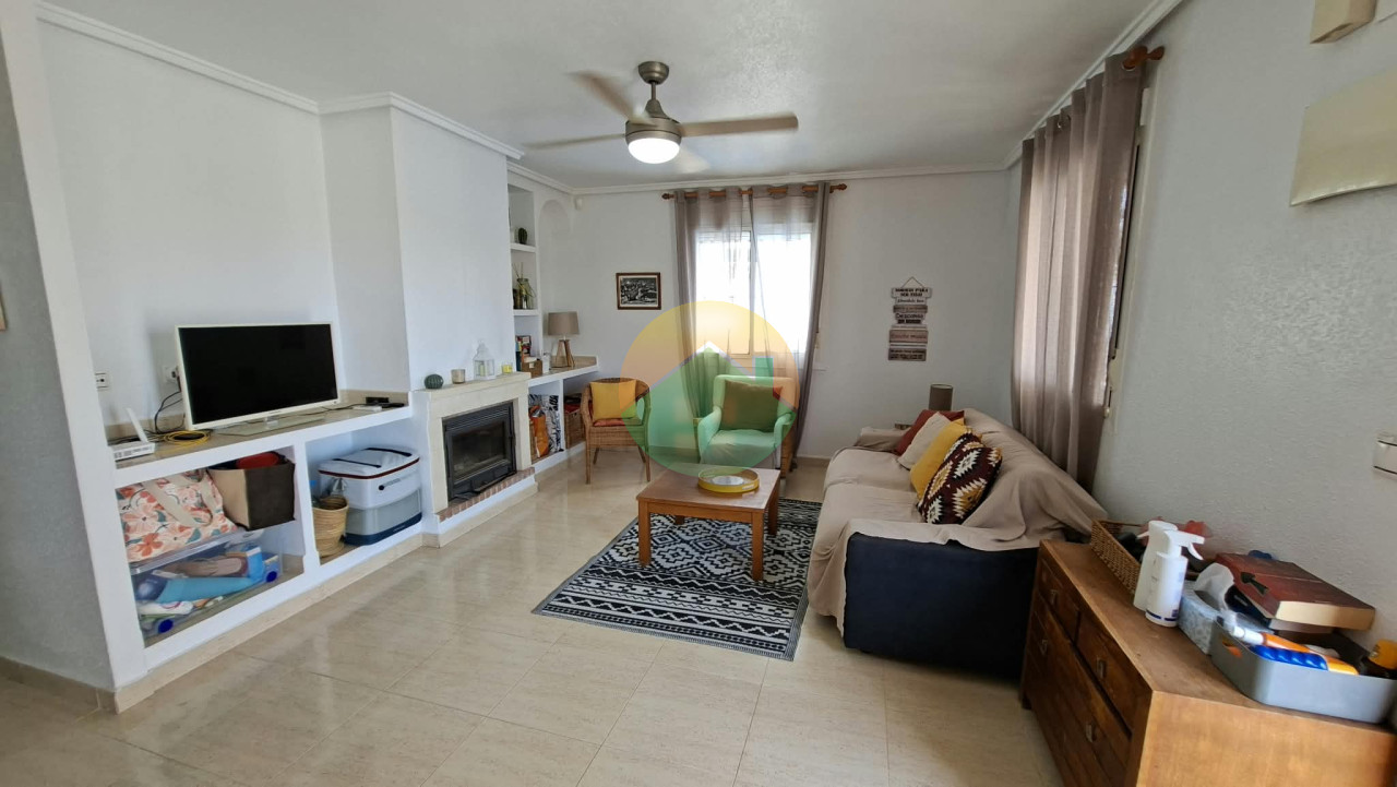 2 Bedroom Detached For sale