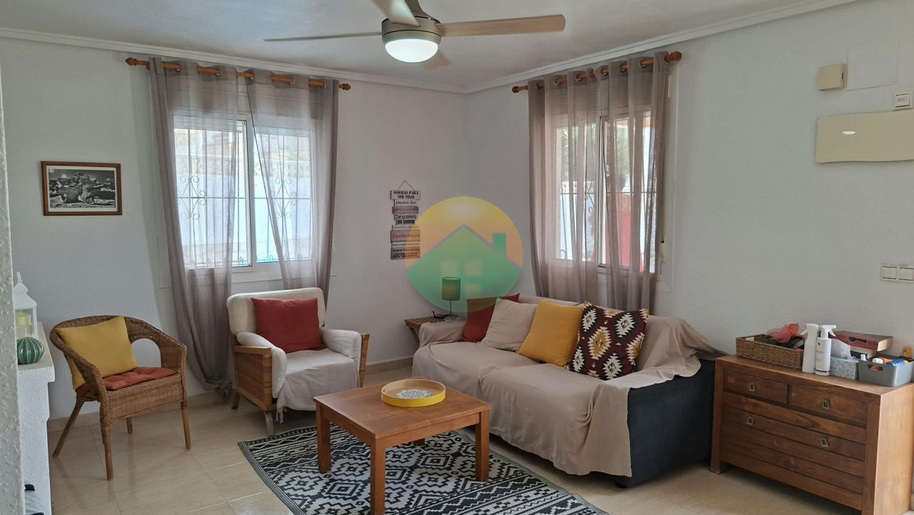 2 Bedroom Detached For sale