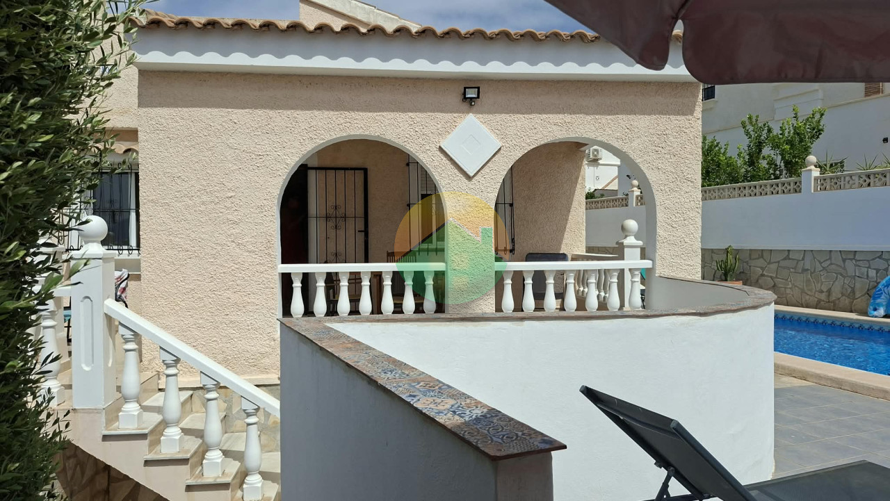 2 Bedroom Detached For sale