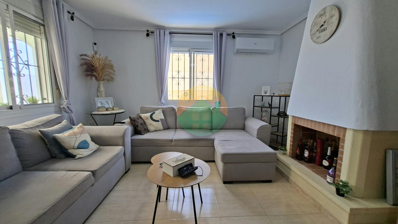 2 Bedroom Detached For sale