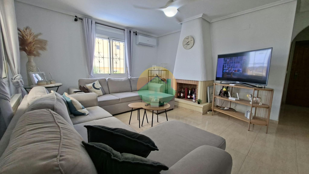 2 Bedroom Detached For sale