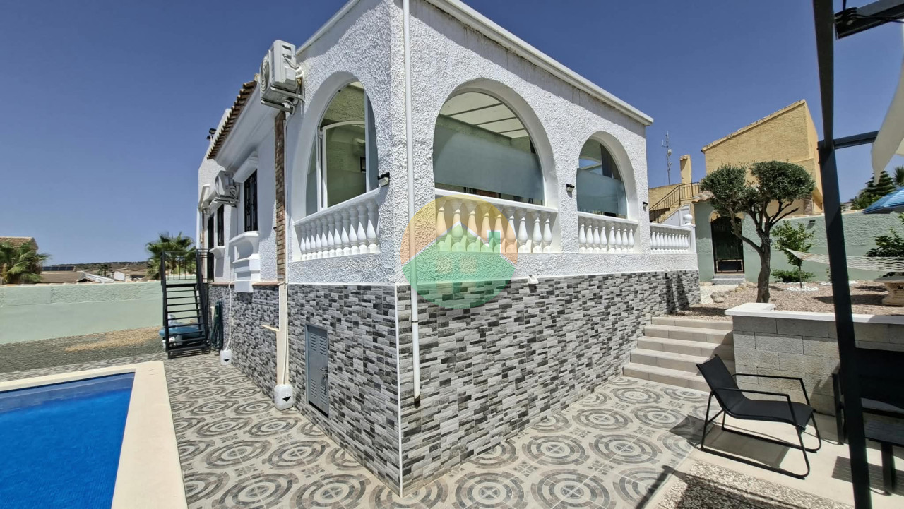 2 Bedroom Detached For sale