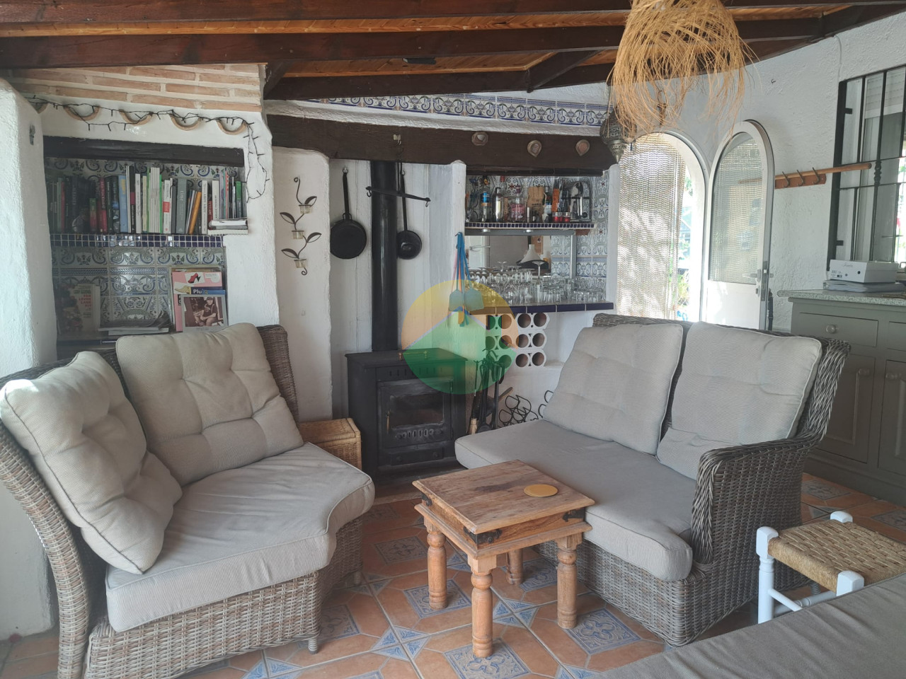 3 Bedroom Country House For Sale