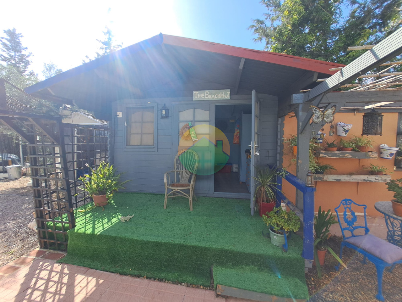 3 Bedroom Country House For Sale