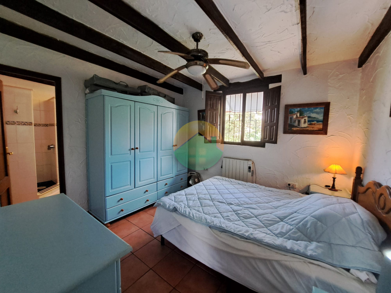 3 Bedroom Country House For Sale