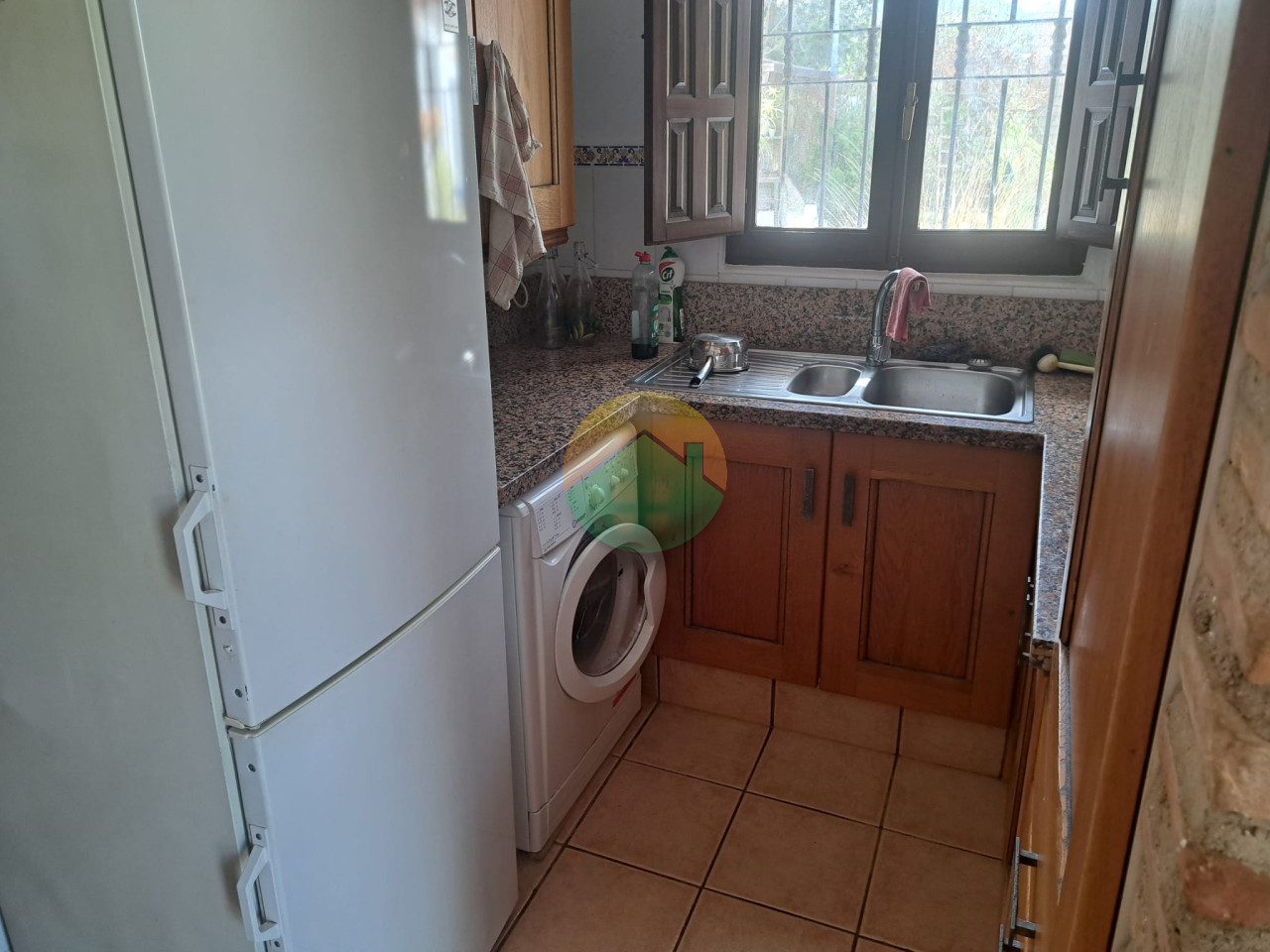 3 Bedroom Country House For Sale