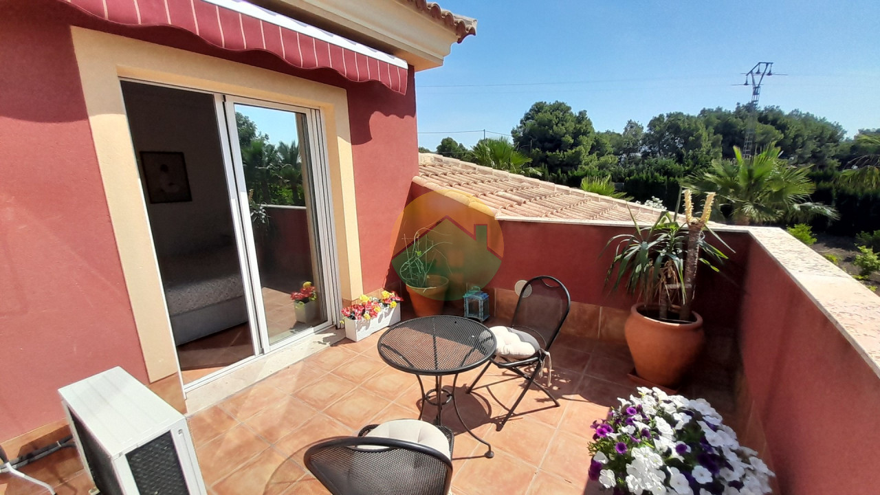 4 Bedroom Detached For Sale
