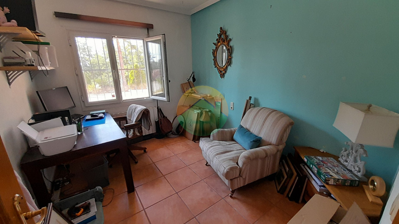 4 Bedroom Detached For Sale