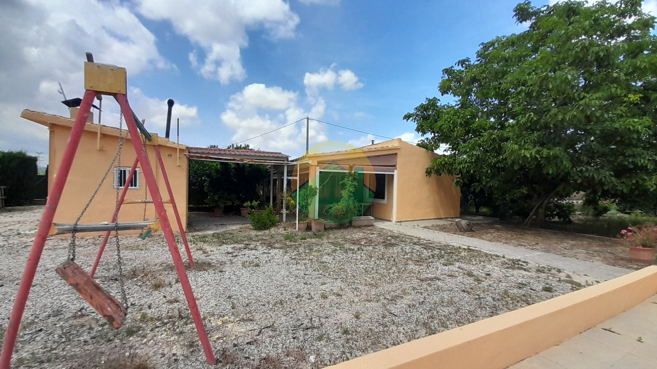 2 Bedroom House For Sale