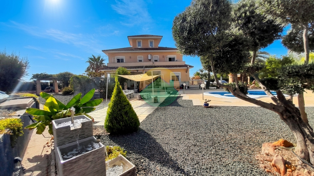 4 Bedroom Detached For Sale