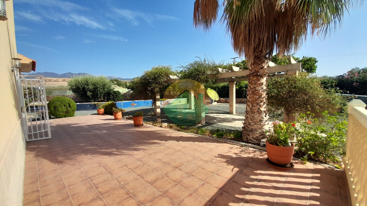 4 Bedroom Detached For Sale
