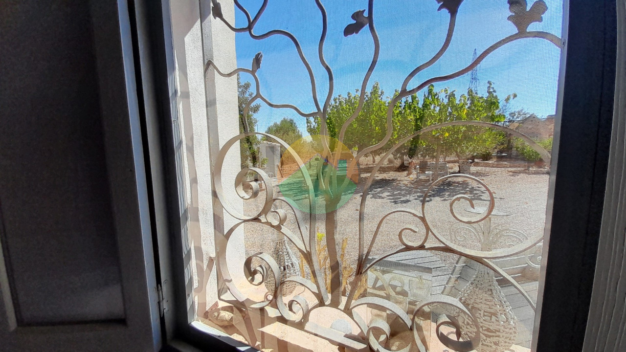 4 Bedroom Country house For Sale