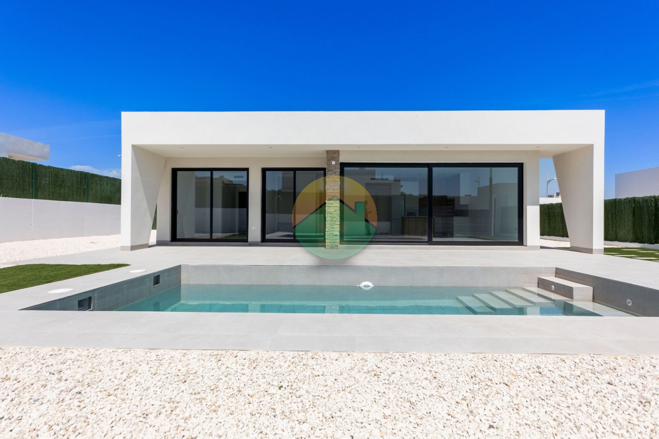 3 Bedroom Detached For Sale