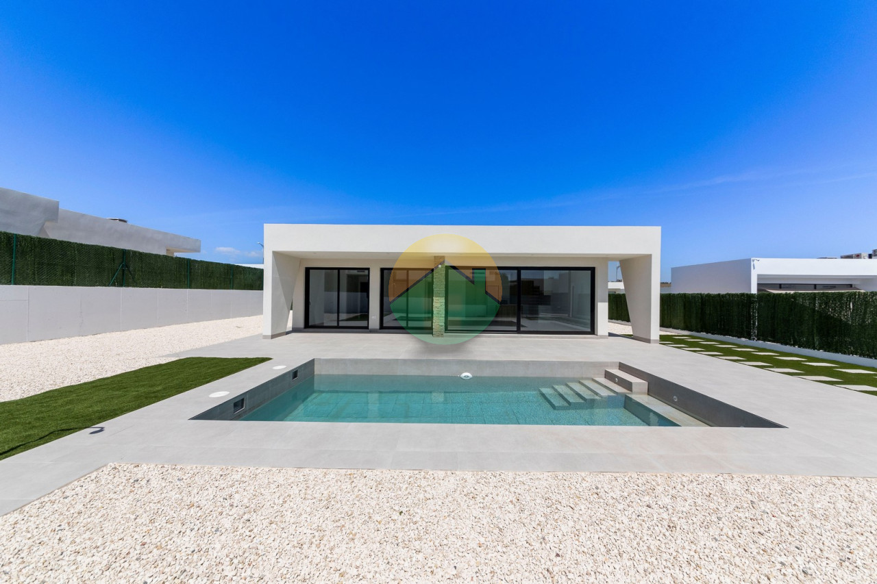 3 Bedroom Detached For Sale
