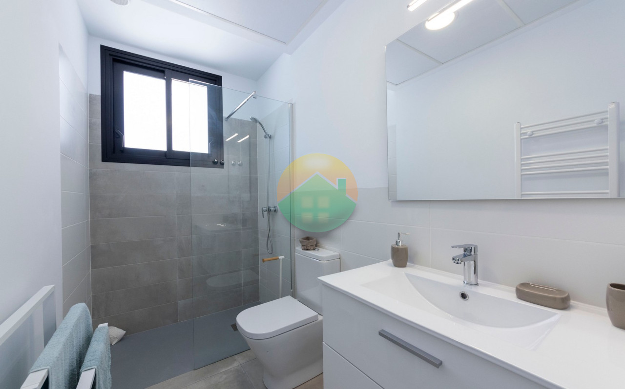 3 Bedroom Detached For Sale