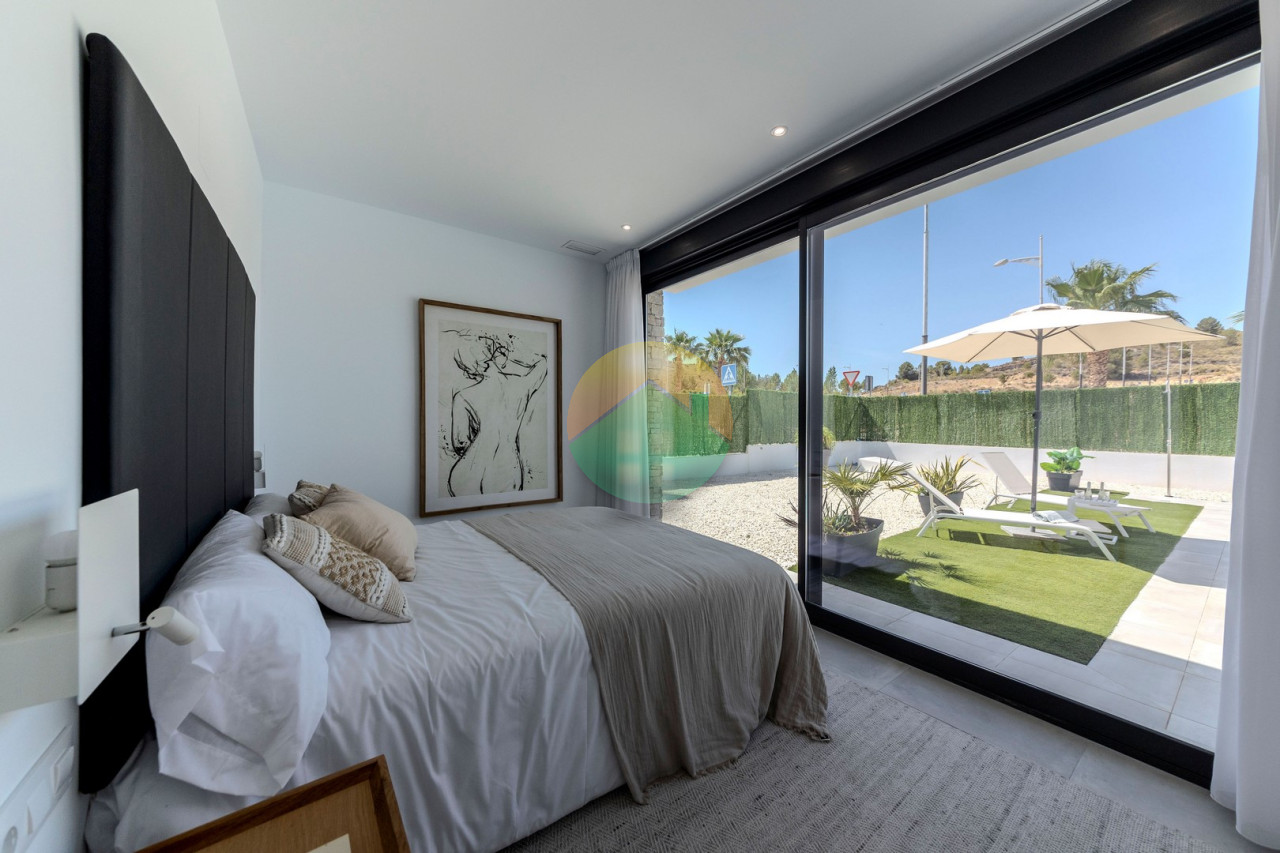 3 Bedroom Detached For Sale