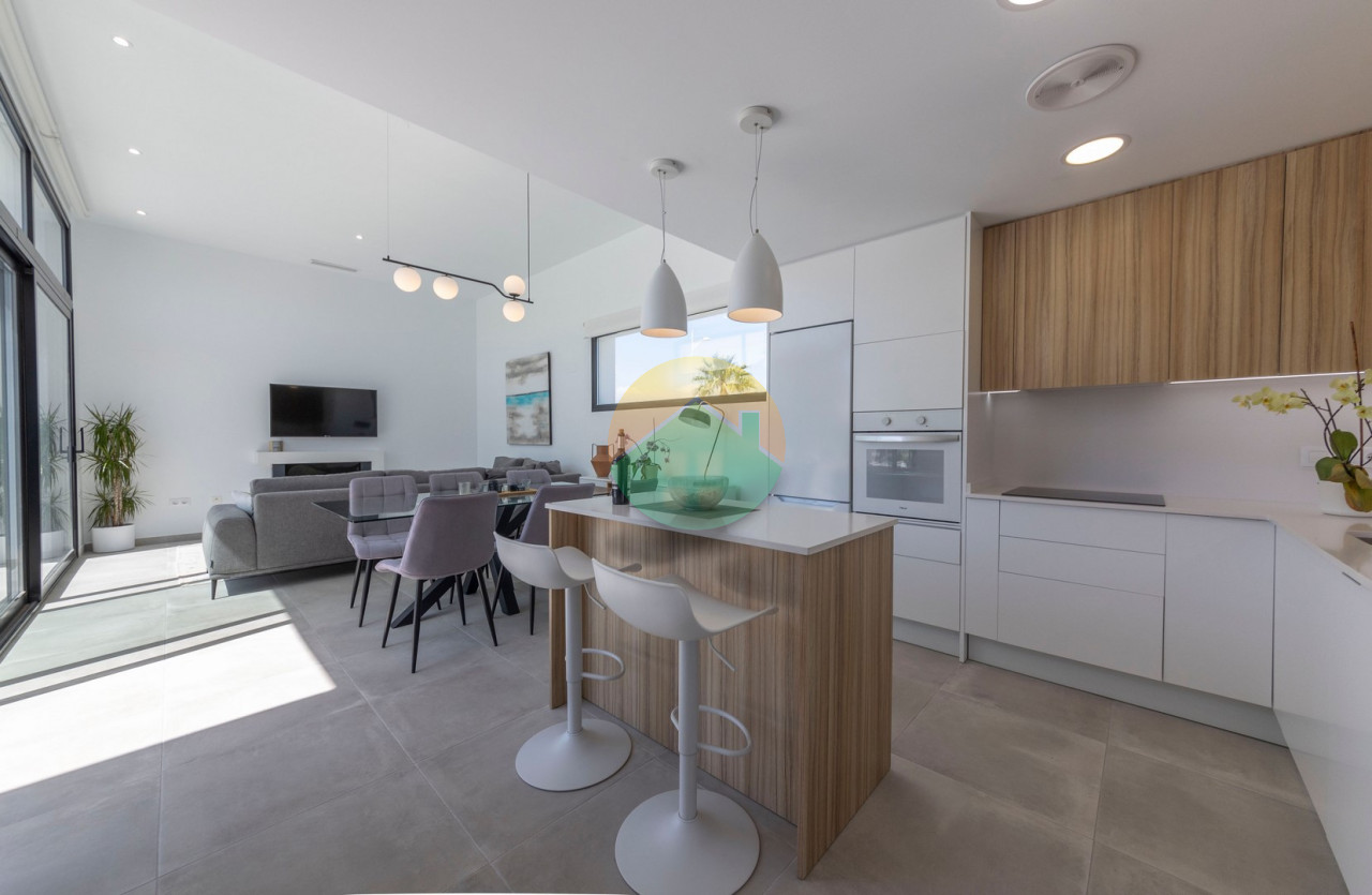 3 Bedroom Detached For Sale