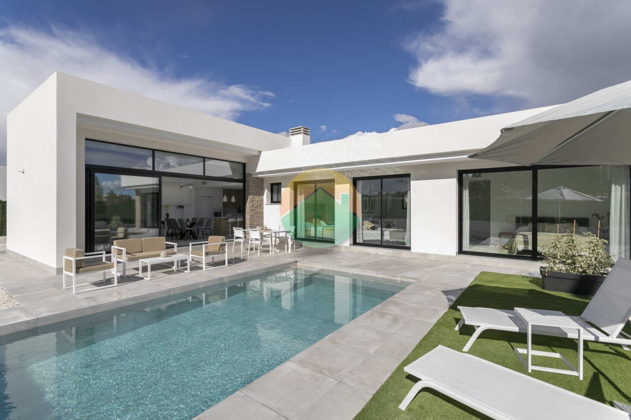 3 Bedroom Detached For Sale