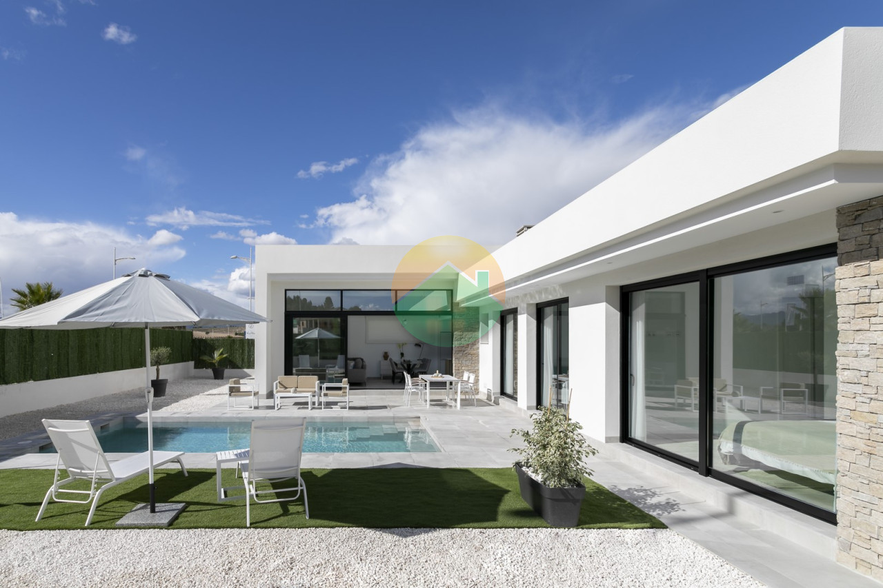 3 Bedroom Detached For Sale