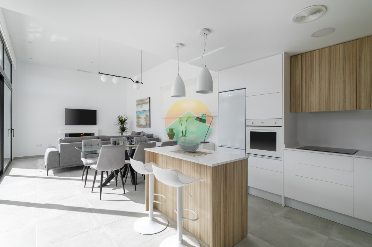 3 Bedroom Detached For Sale