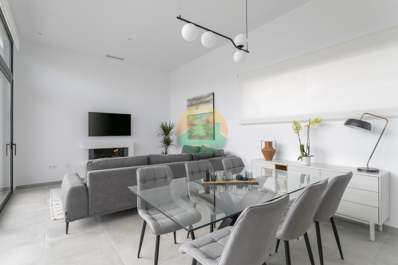 3 Bedroom Detached For Sale