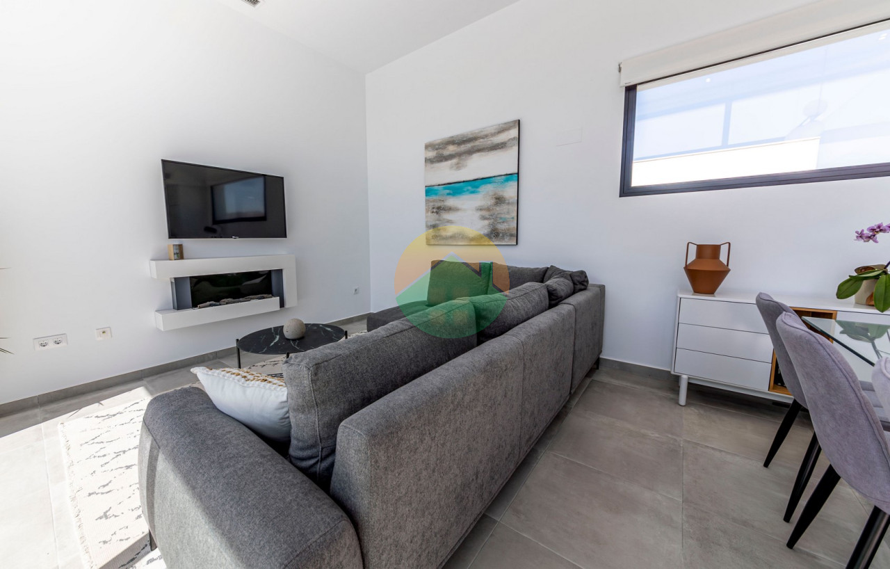 3 Bedroom Detached For Sale