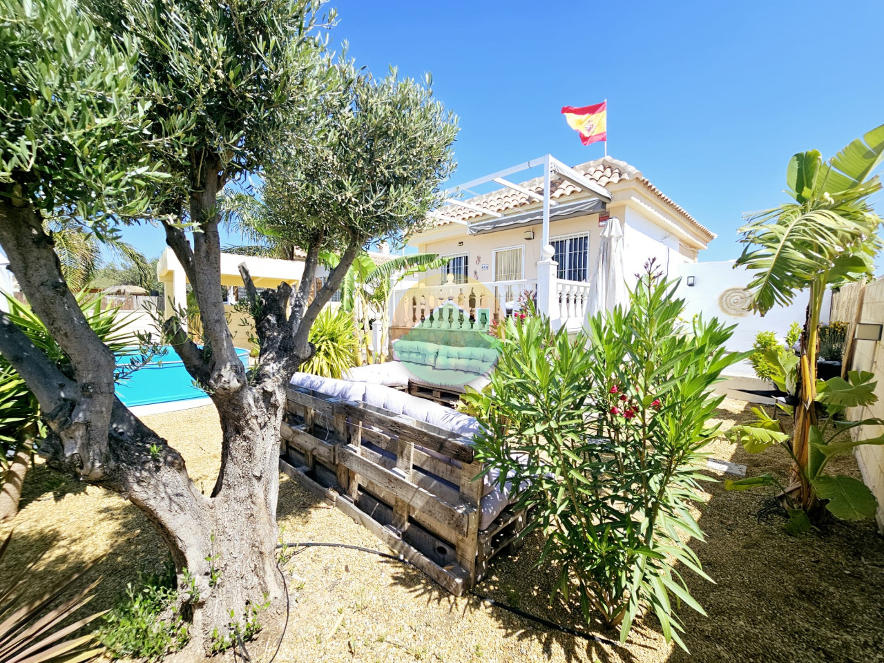 1 Bedroom Detached Villa For Sale