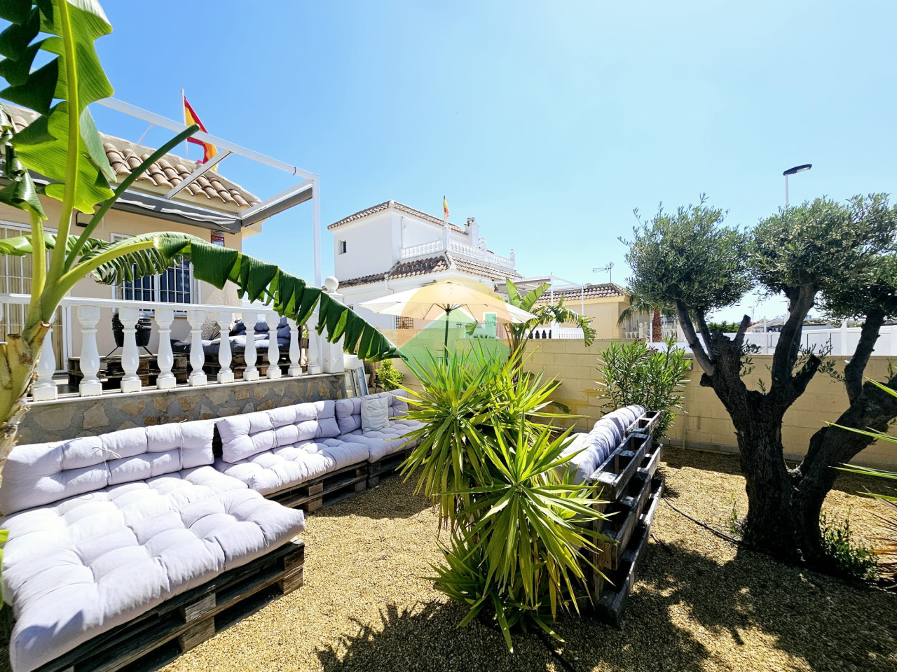 1 Bedroom Detached Villa For Sale