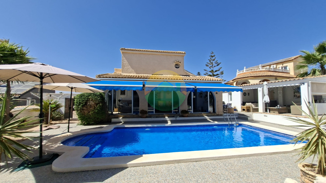 3 Bedroom Detached For Sale