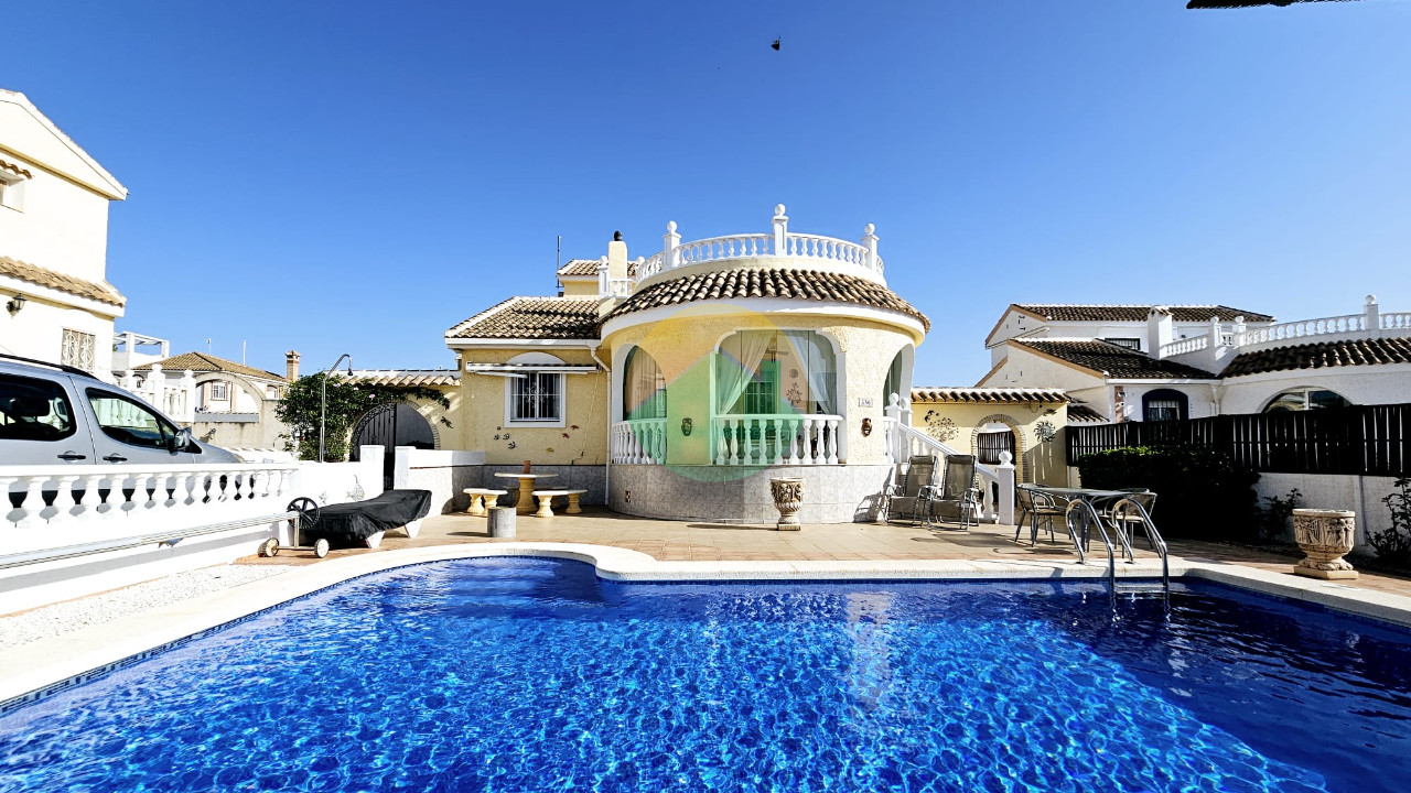 3 Bedroom Detached For Sale