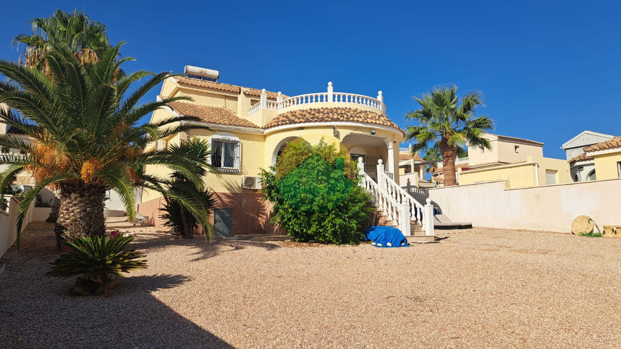 3 Bedroom Detached For Sale
