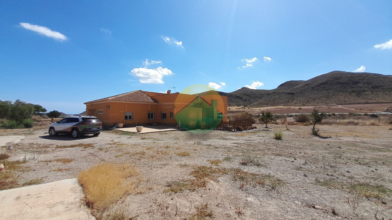 https://admin.mercerspropertyspain.com/upload/properties/pas08-68dcdc8cc402d.jpg