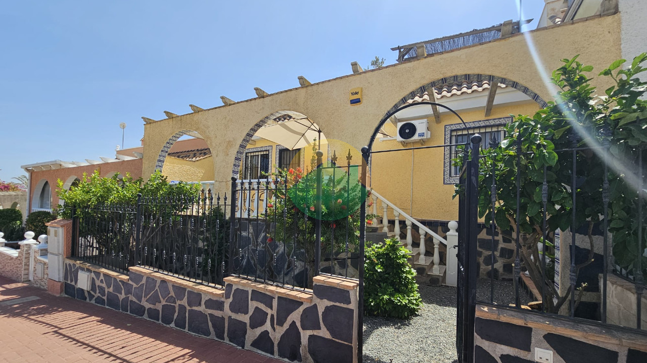 2 Bedroom Terraced For Sale