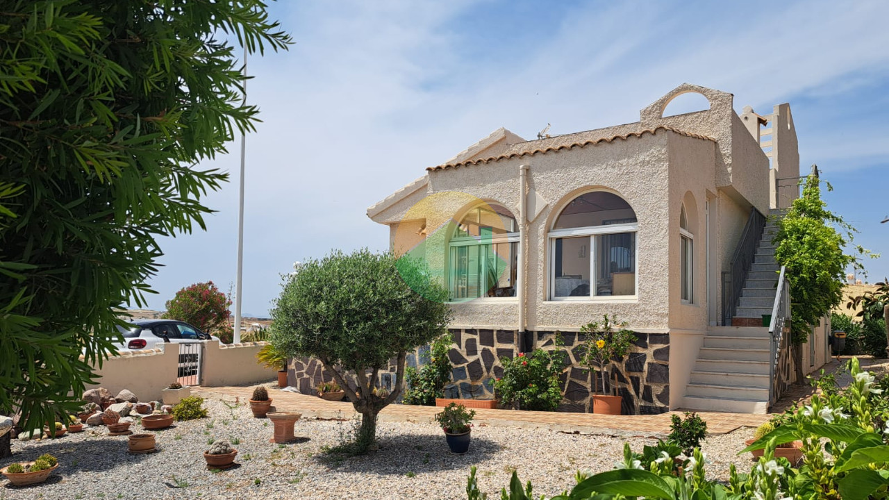 2 Bedroom Detached For Sale