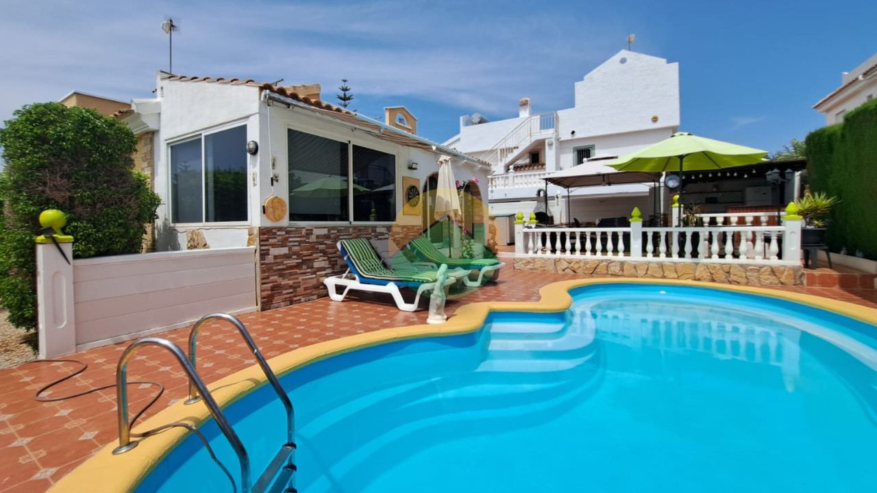 3 Bedroom Detached For Sale