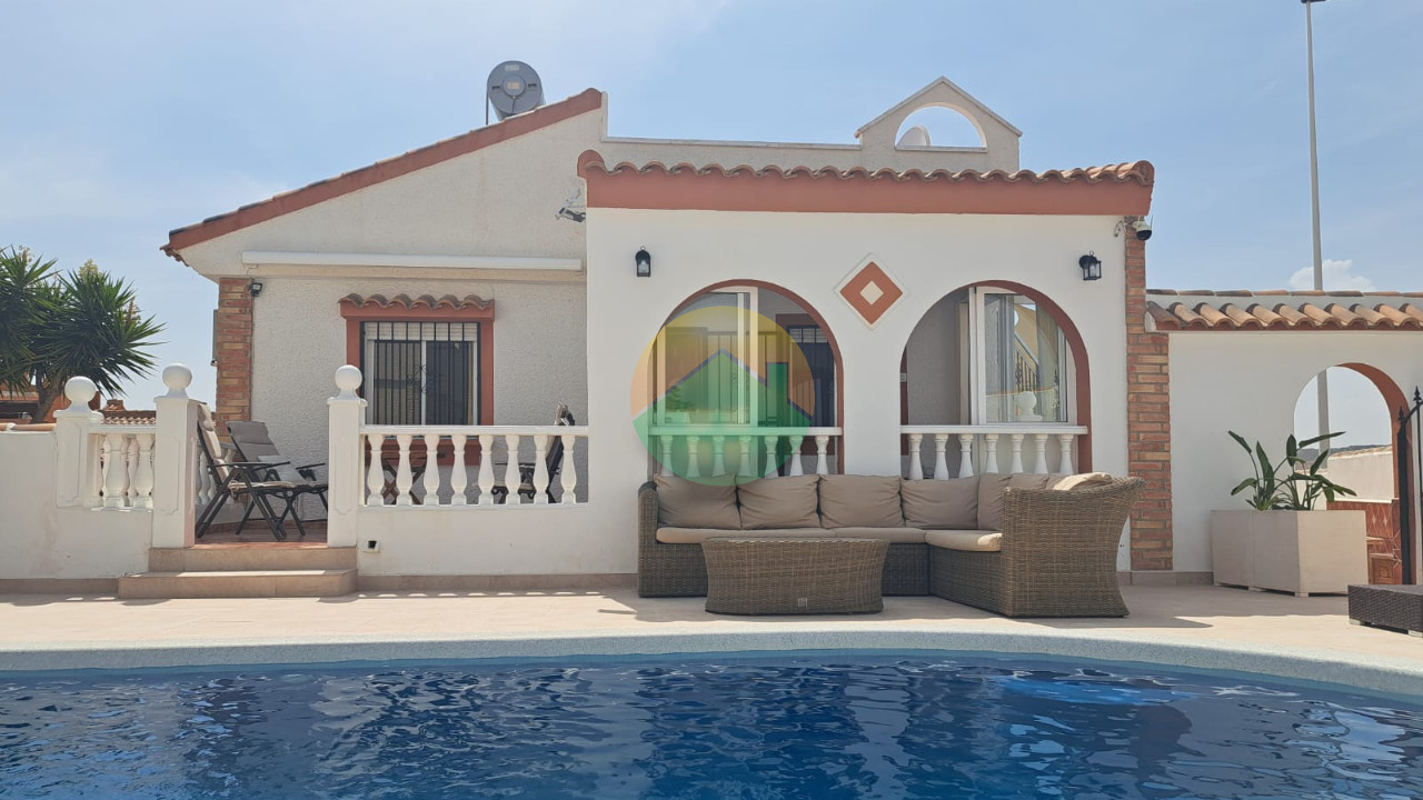 2 Bedroom Detached For Sale
