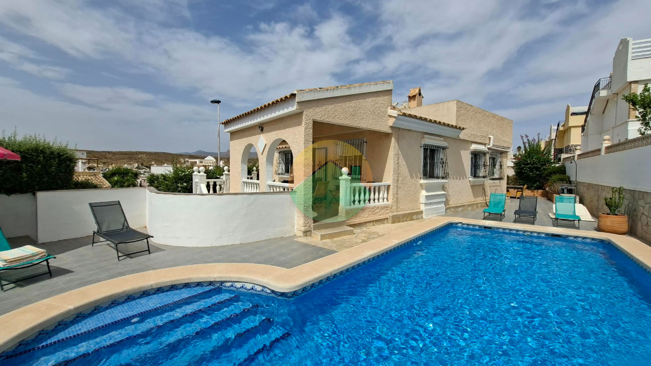 https://admin.mercerspropertyspain.com/upload/properties/rod453-6a85b5177766d.jpg